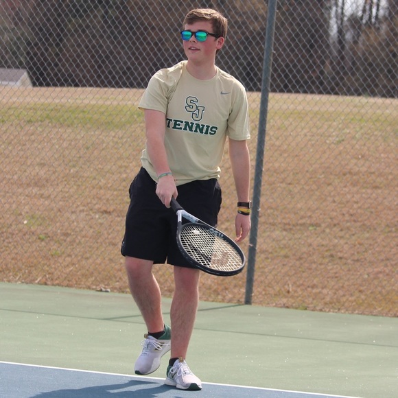 Meet your Posher, Alex - Picture 5 of 6